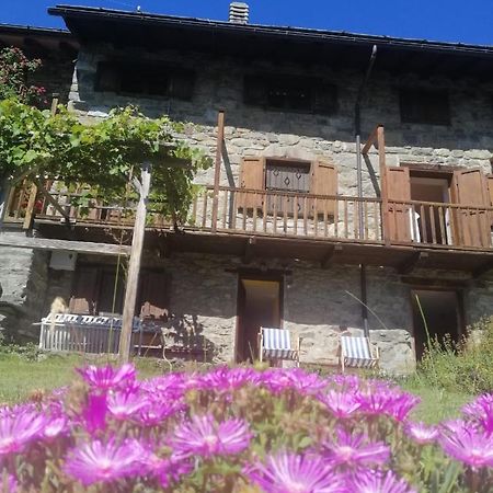 La Casa Di Martina Saint-Vincent Exterior foto